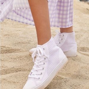 White High Top Sneakers size 8